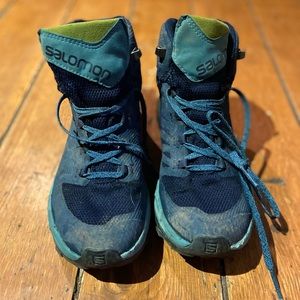 Salomon Outline mid GTX Hiking Boot